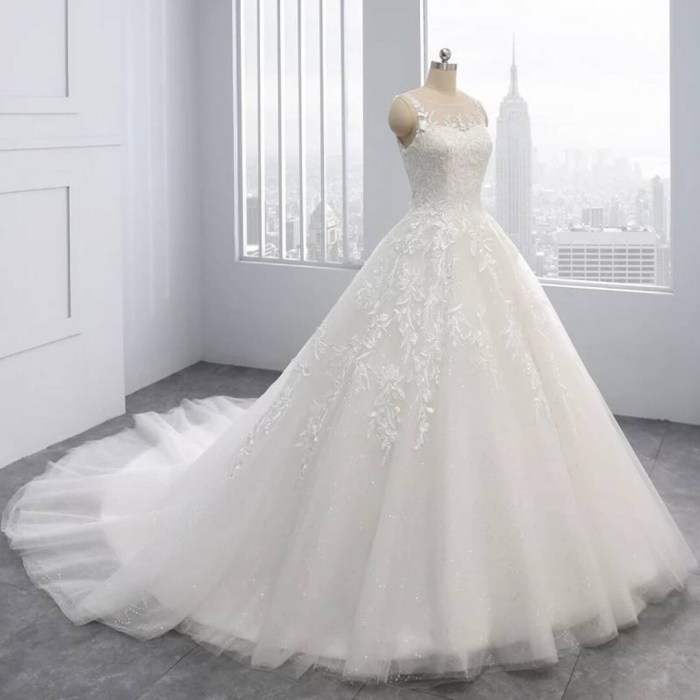 Fall lace wedding dresses