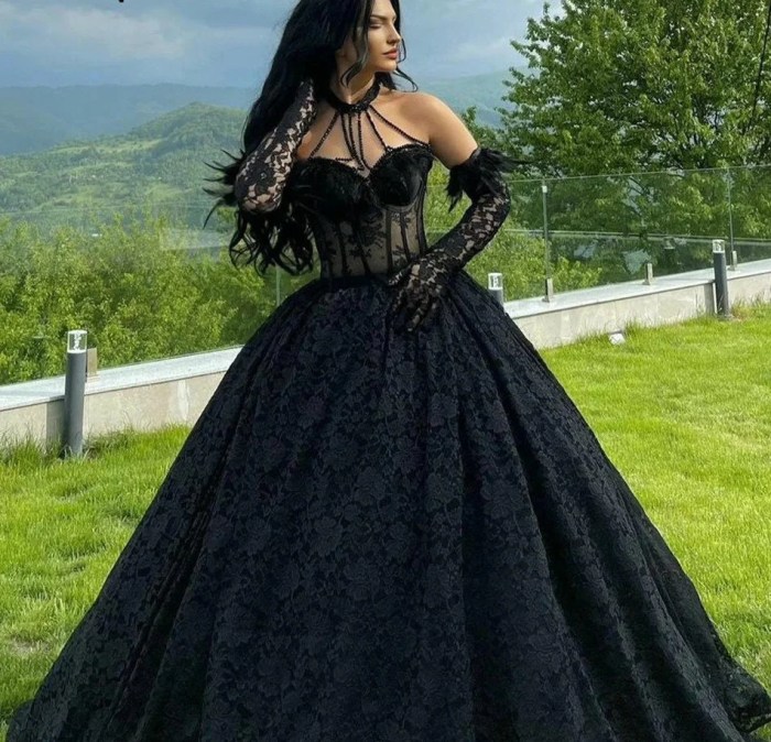 Gothic wedding dresses with sleeves